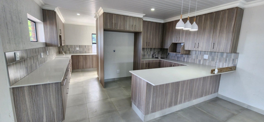 3 Bedroom Property for Sale in Dana Bay Western Cape